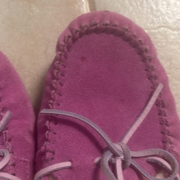 Ugg moccasins - Picture 4 of 5